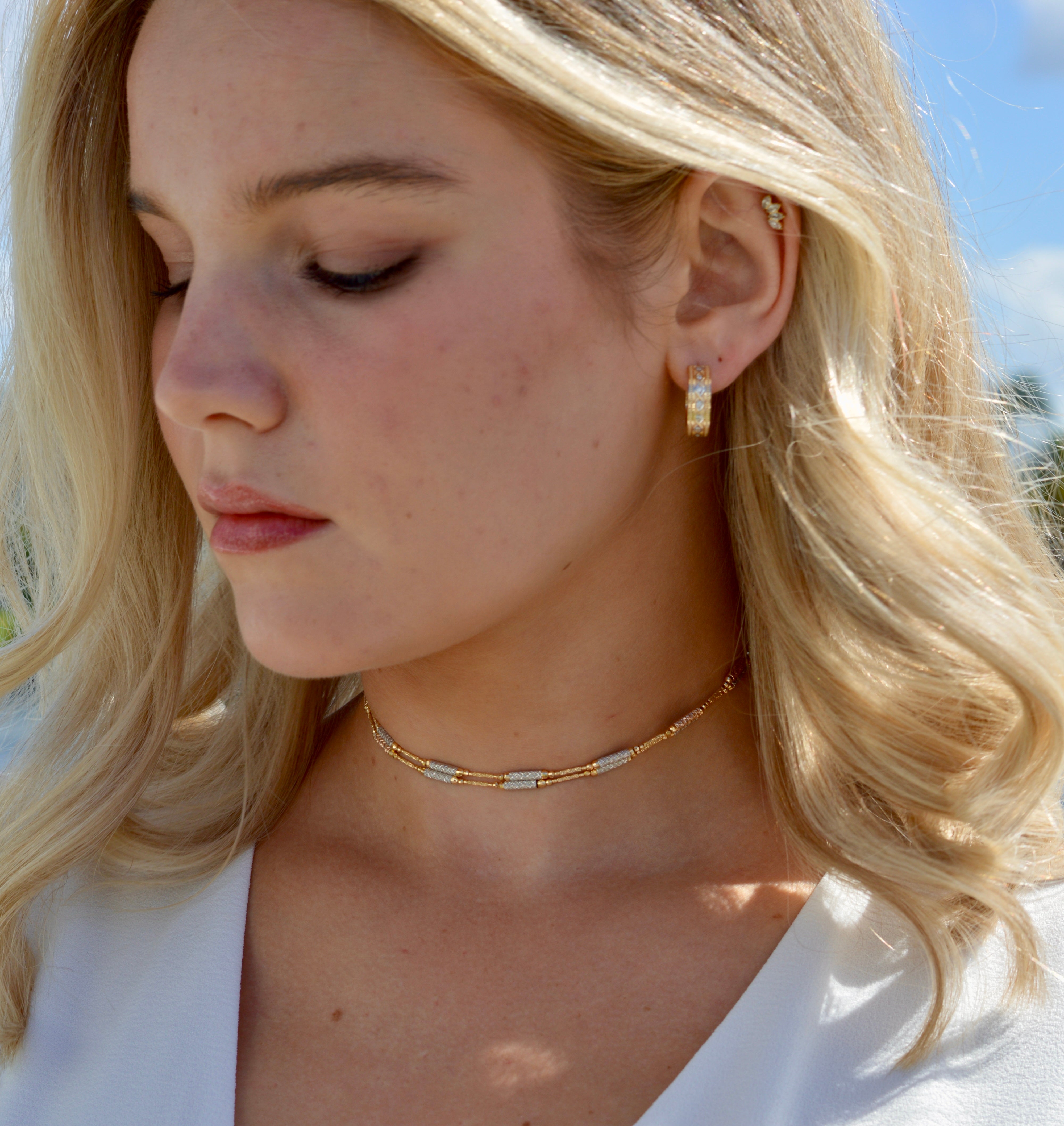 Flexi Magnetique beaded necklace in 18ct yellow, rose and white gold