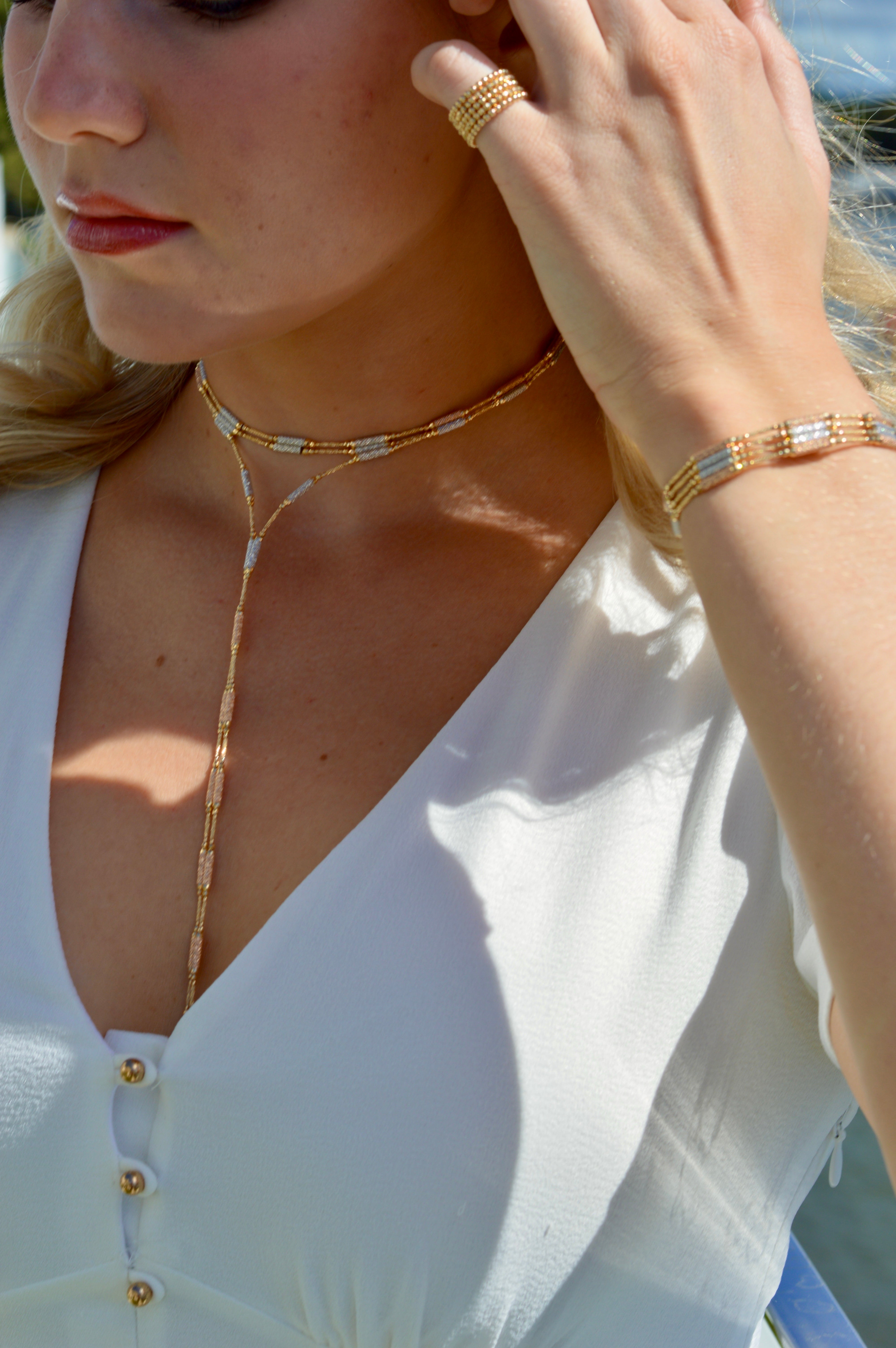 Flexi Magnetique beaded bracelet in 18ct yellow, rose and white gold