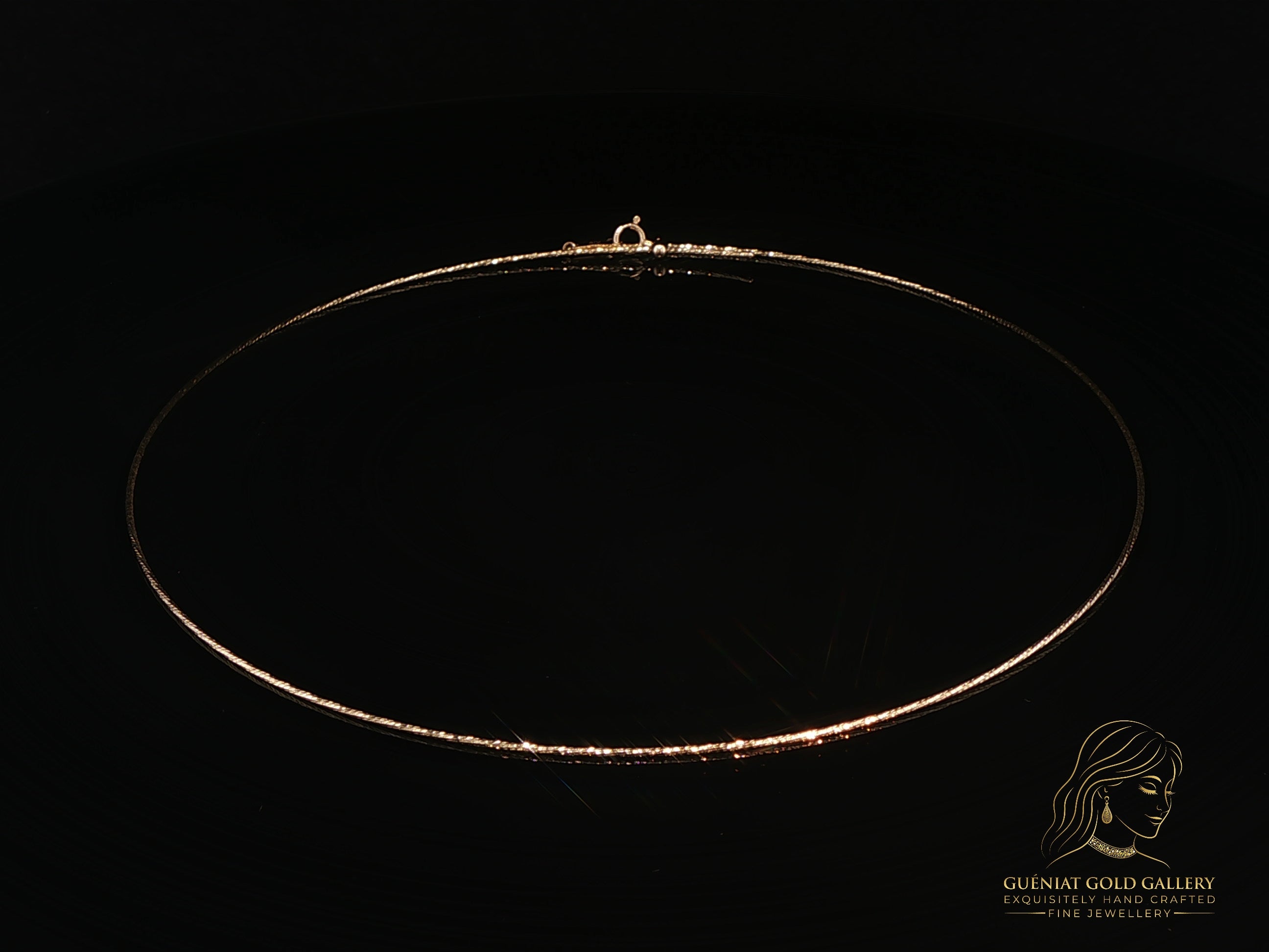 Flexi Magique Cercle necklace - Structured, adjustable length, round necklace in 18ct yellow gold (also available in white gold & rose gold).