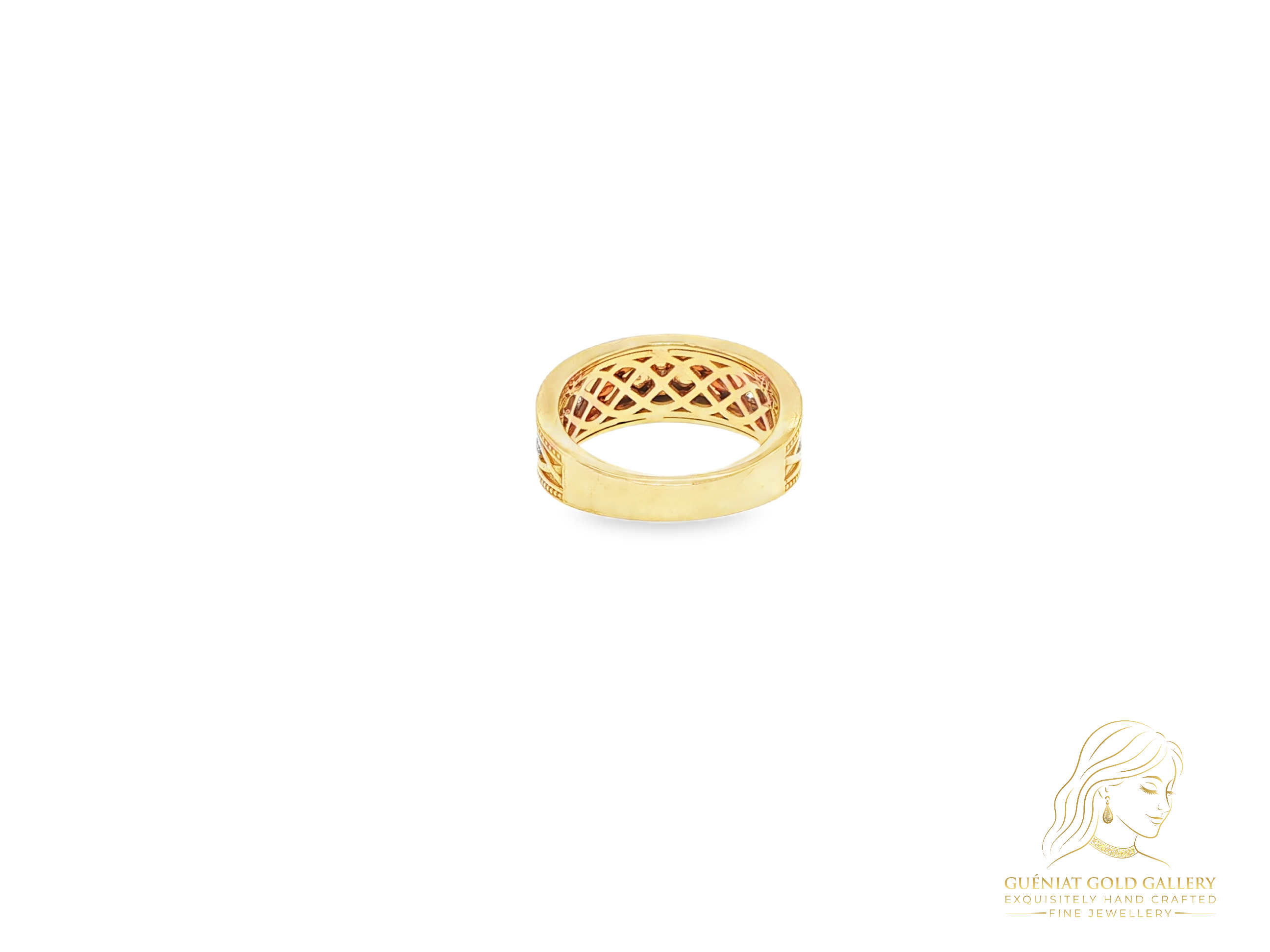 Infinity Lignee Ring in 18ct Yellow Gold & Natural Diamonds (customisable).