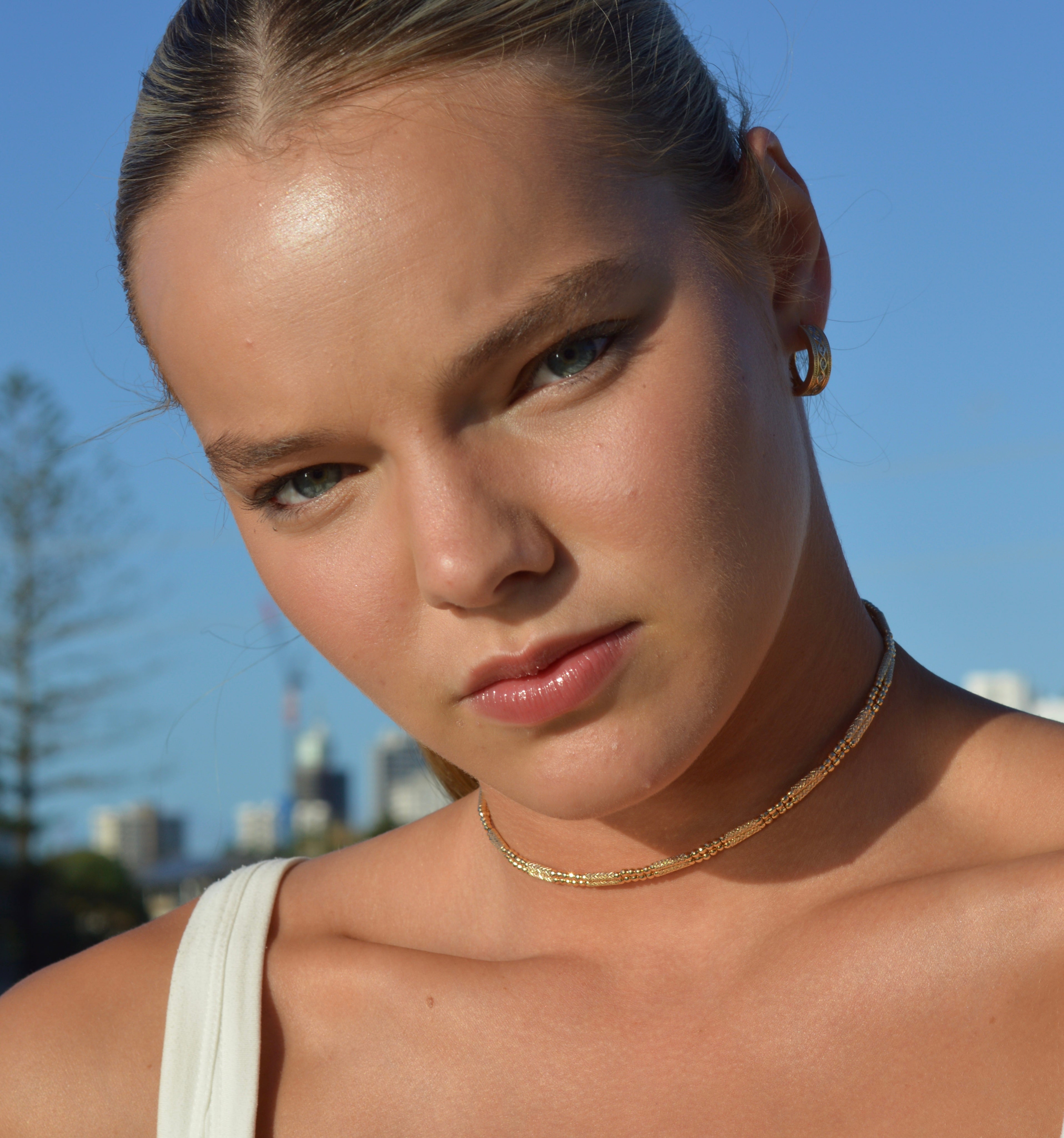 Flexi Magnetique beaded necklace in 18ct yellow gold