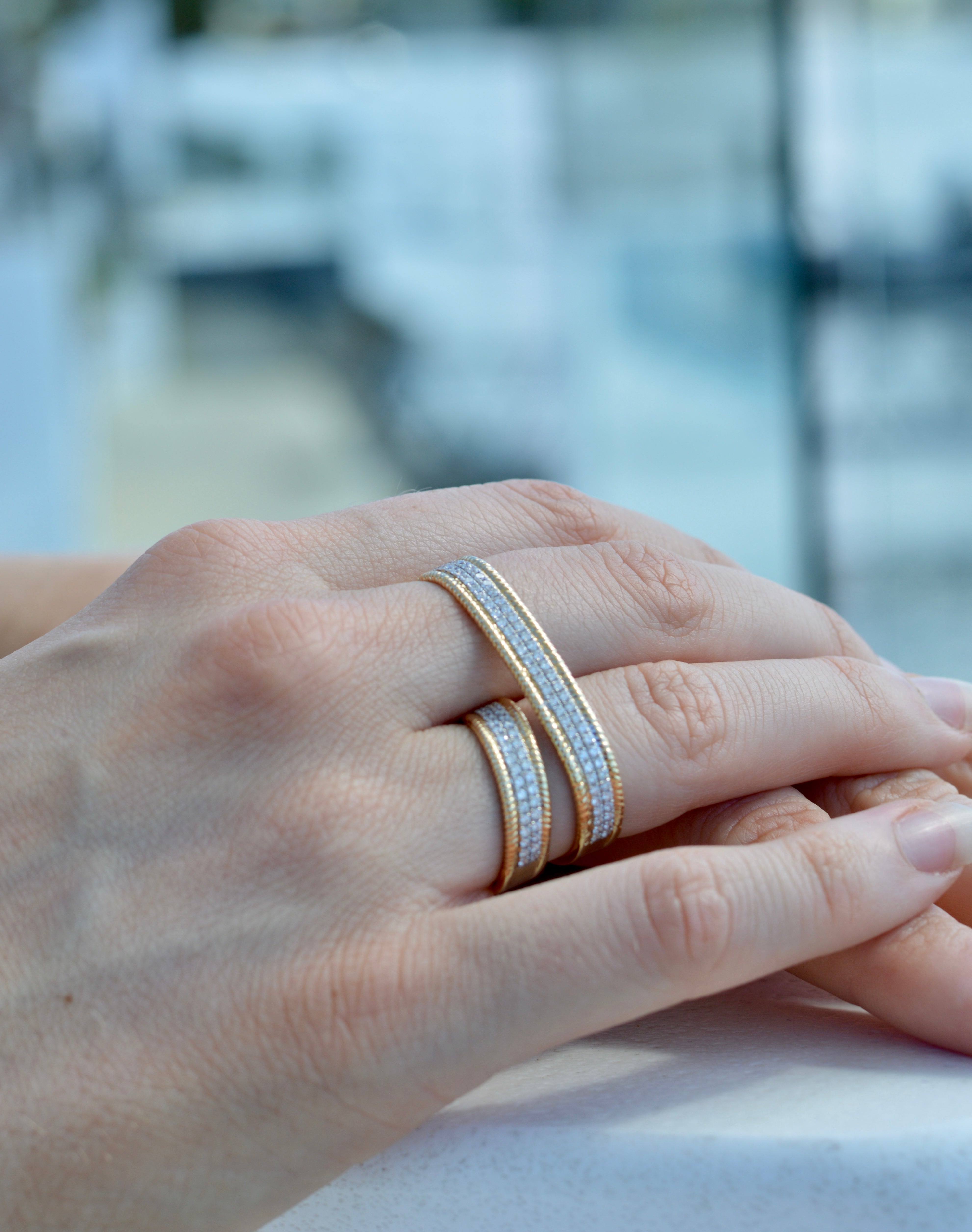 Collection Jumelle - Opulence  Double slider ring in 18ct yellow gold and natural diamonds