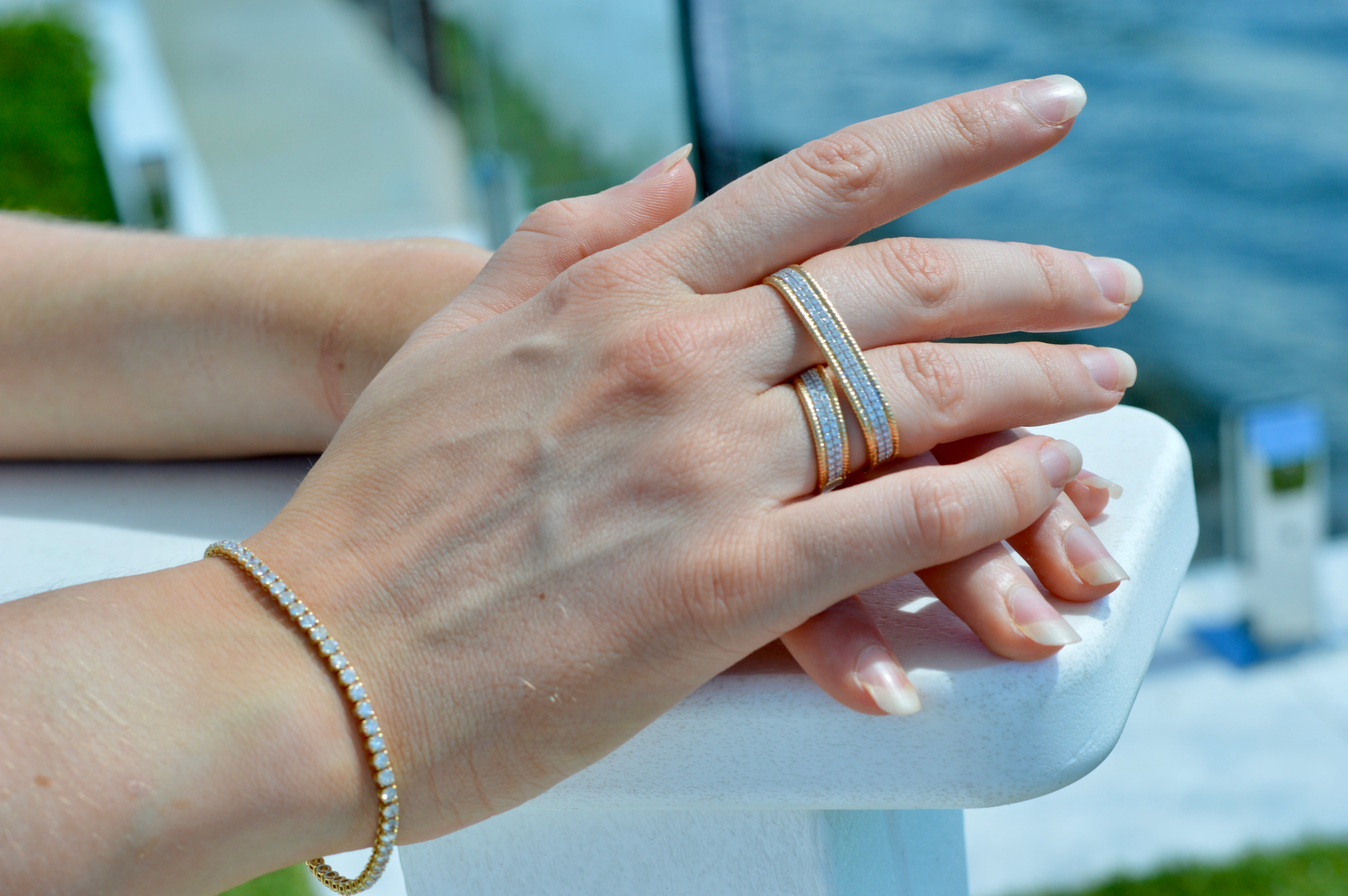 Collection Jumelle - Opulence  Double slider ring in 18ct yellow gold and natural diamonds
