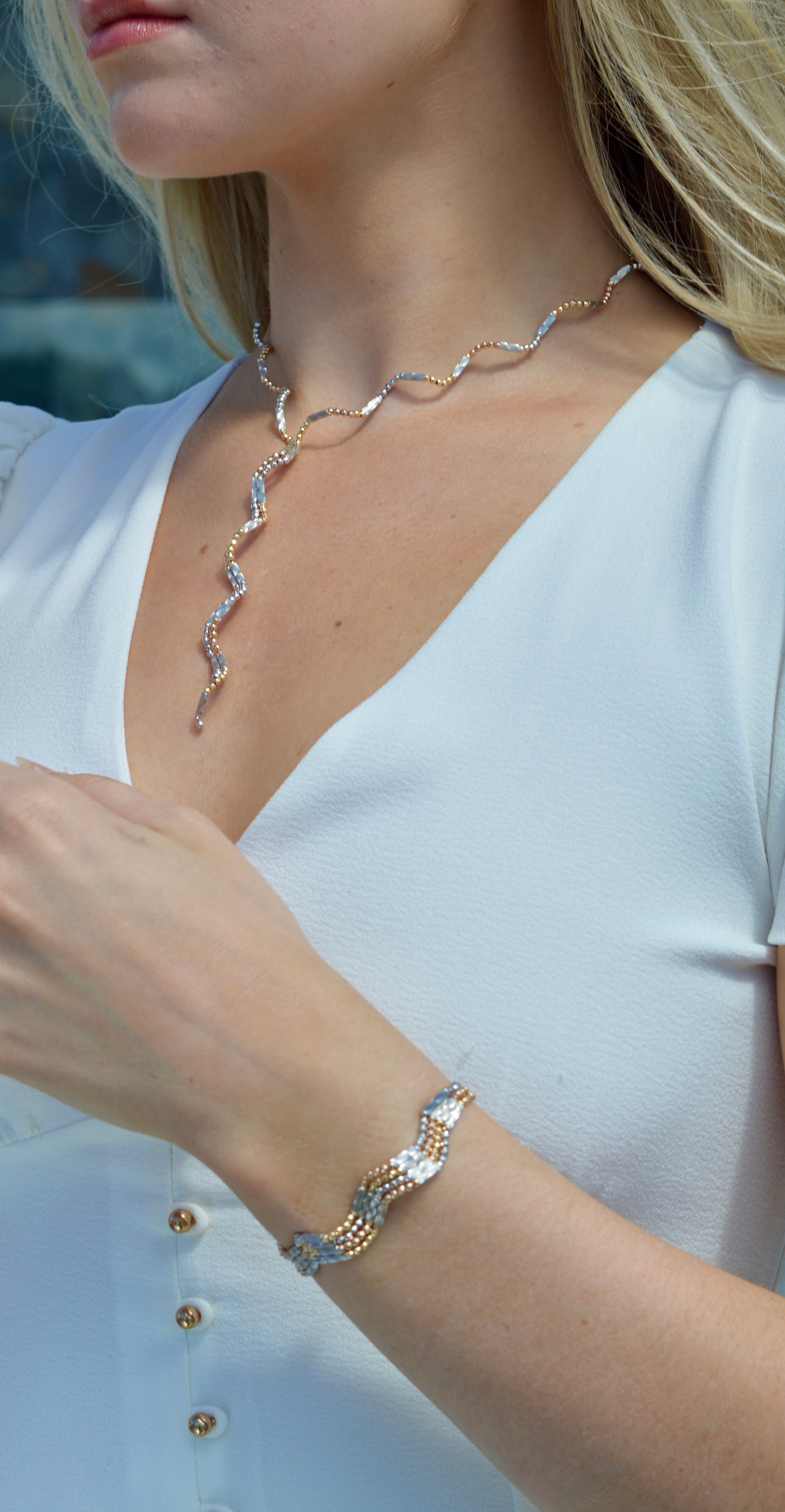Flexi Magnetique beaded wave bracelet in 18ct yellow, white and rose gold