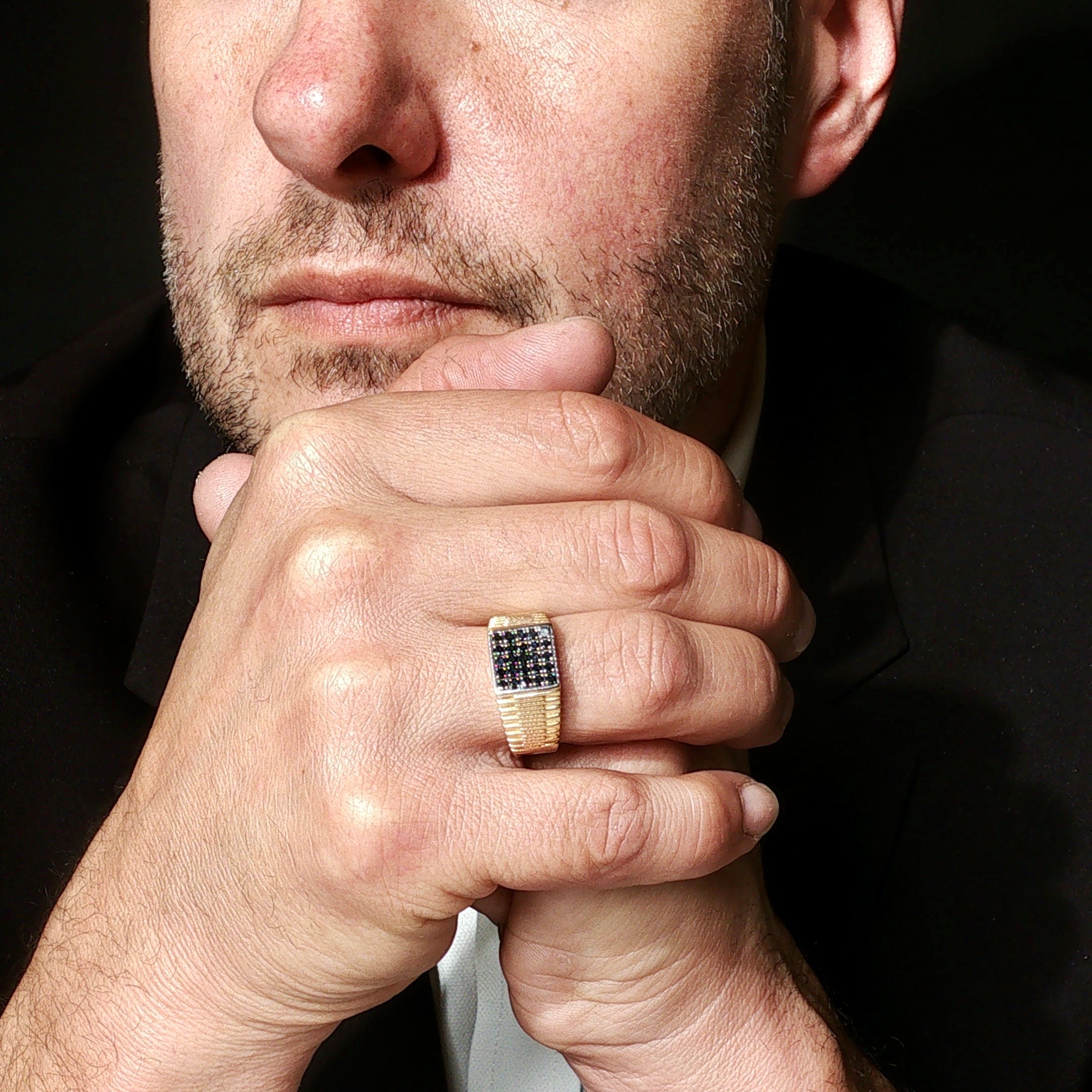 Noir Le Monarque black diamond and 18 ct yellow gold men’s ring.